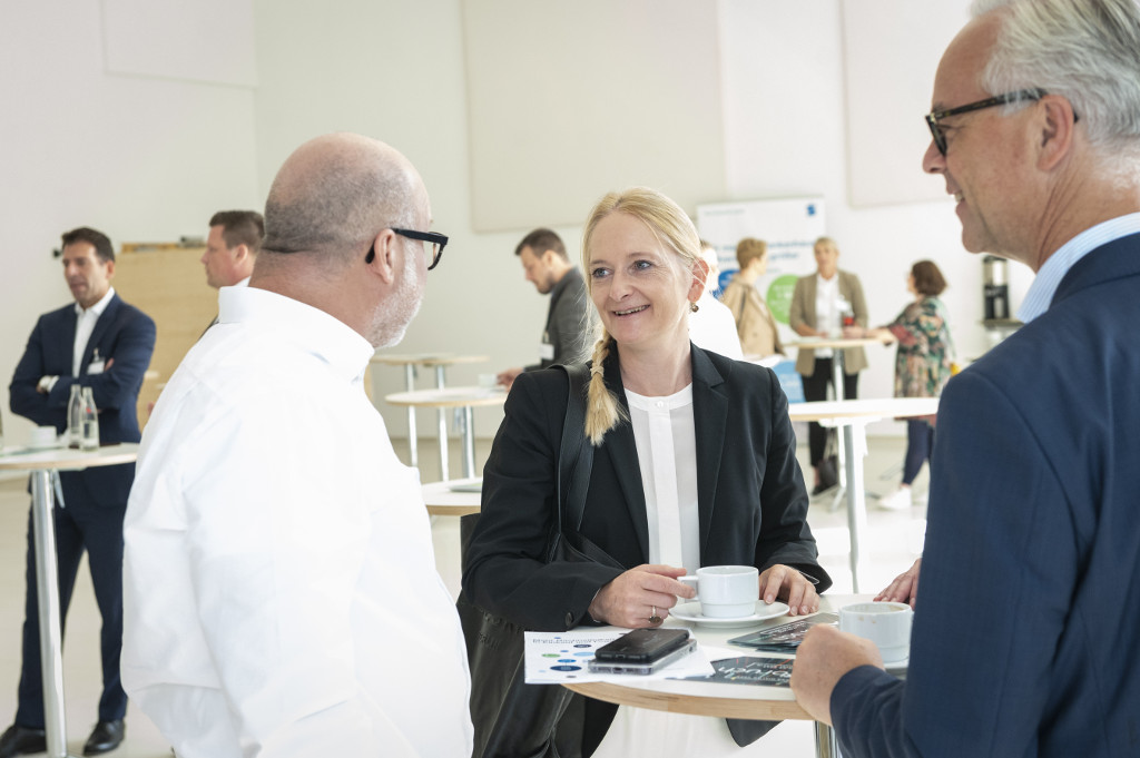 2023/09/13; Berlin: Sana Dialog 2023 in Berlin. Foto: Simone M. Neumann  [Copyright: Simone M. Neumann (Tel. 0171-4857082) - Urhebervermerk wird nach Paragraph13 UrhG verlangt ! No Model Release + Fotografin uebernimmt keine Haftung bei Verletzung rechte Dritter